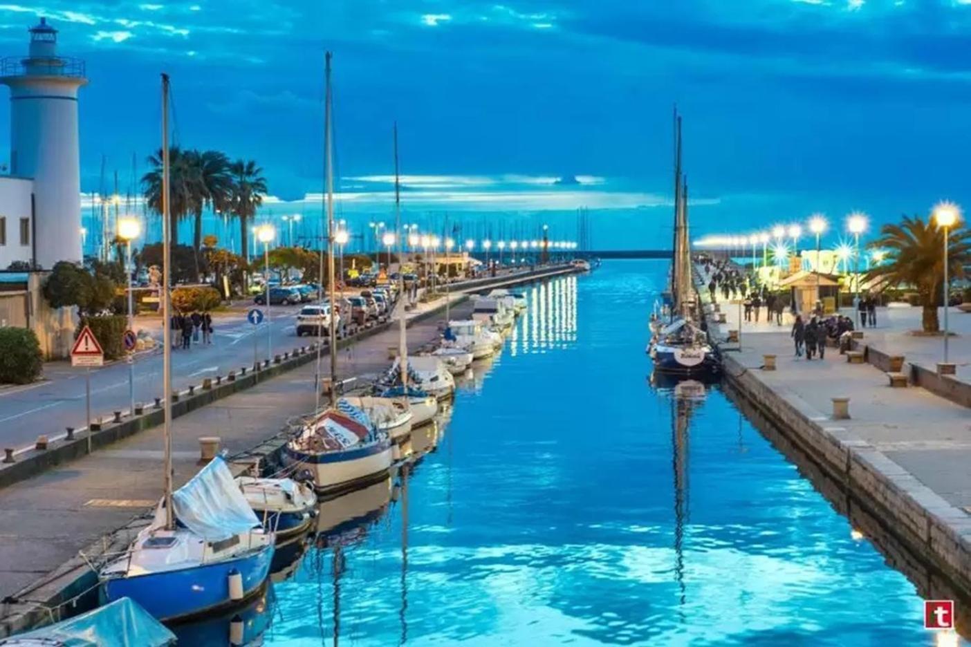 Villino San Martino 350M Dal Mare With Covered Parking Viareggio Exterior foto